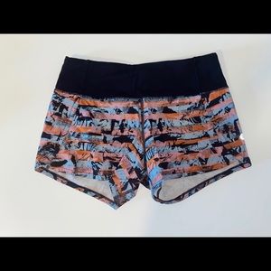Lululemon: Speed Up shorts
Size: 4
Colors: Pink, Blue, Orange